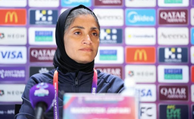 北单官网-伊朗动荡局势下 伊朗女足比出和平手势|穆罕默德-贾法里|亚洲足球联合会|女足亚洲杯|伊朗足球|韩国足球_新浪体育_新浪新闻